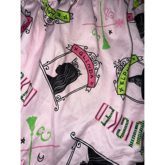 Women’s Medium 2-pack pajama shorts 4 pair of Socks size 4-10 NWT - Picture 3 of 7